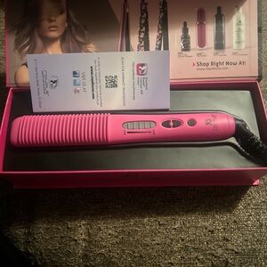 Pink Royale Hair Straightener
